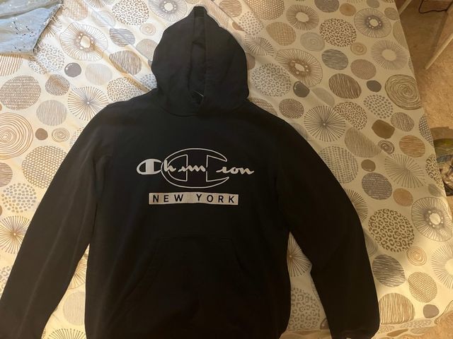 Sudadera Champion Negra con Logo NY