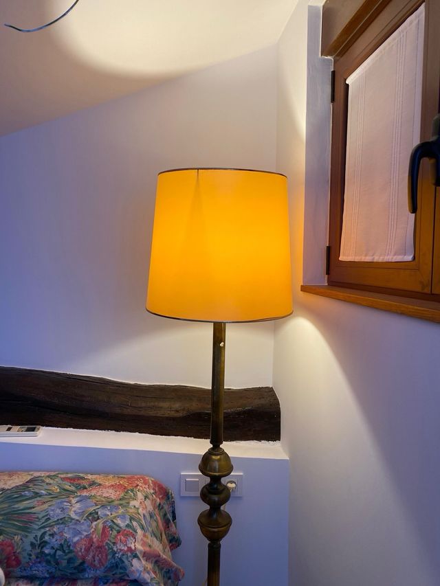 Lámpara de pie metal y tela vintage