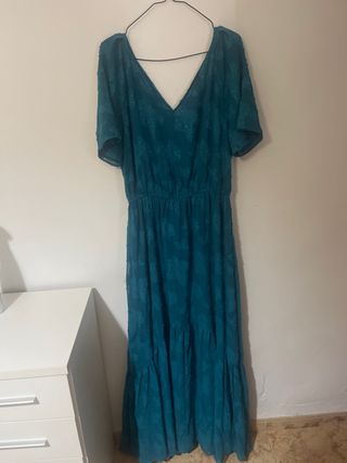 Vestido largo verde azulado con estampado