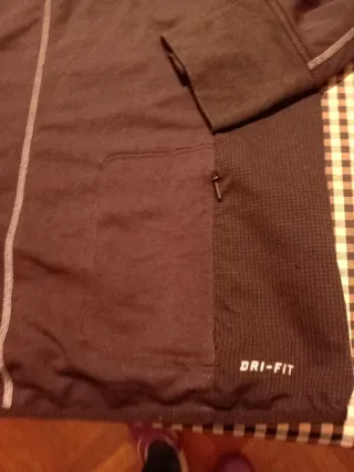 Chaqueta Chándal Nike Negro con Capucha dri fit