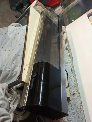 Vitrina Eureka Negra y Transparente