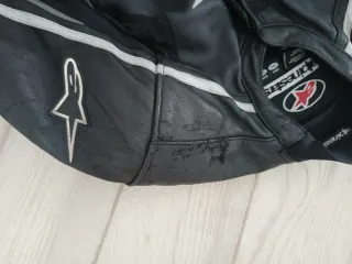 Mono de cuero Alpinestars y regalo botas
