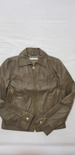 Chaqueta de cuero verde