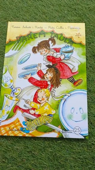 Parem taula: Folklore 25