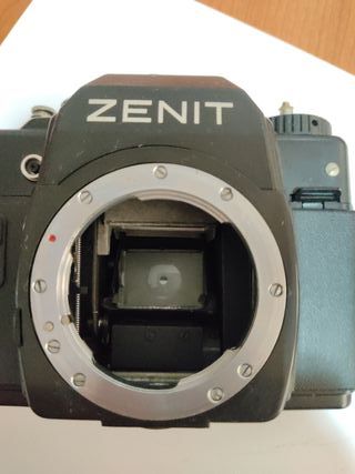 Cámara analógica Zenit 122K Negra
