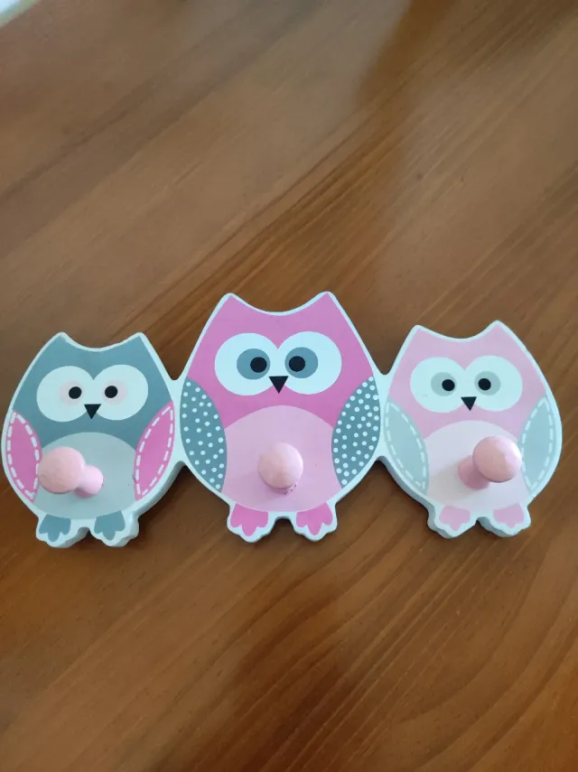 Perchero infantil búhos