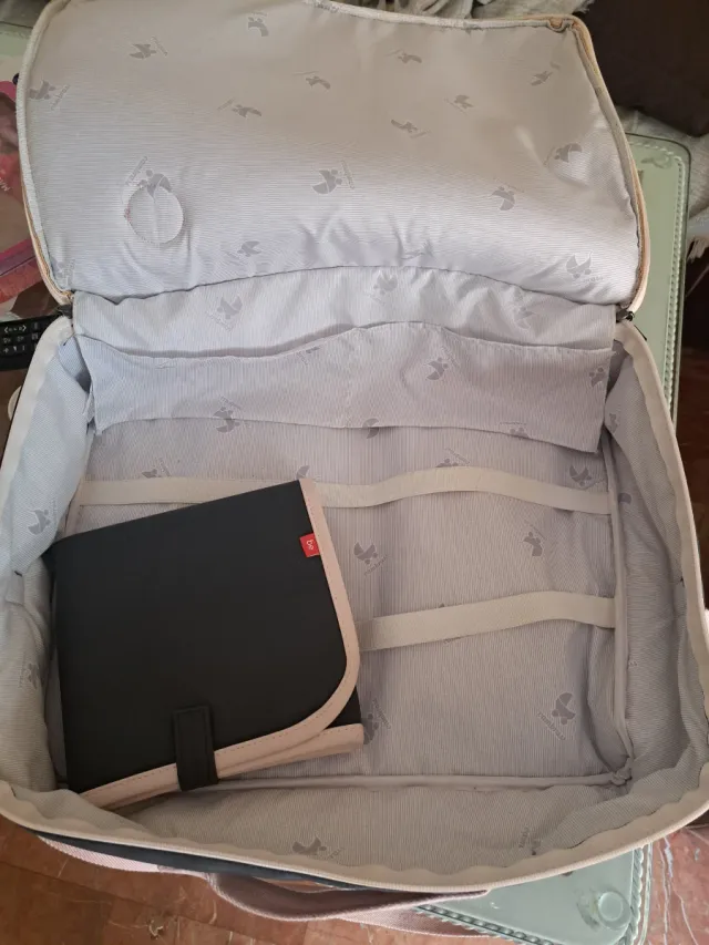 Maleta para bebé con cambiador a juego