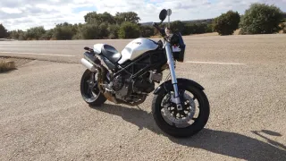Ducati Monster S2R 1000