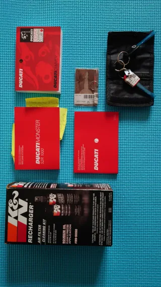 Ducati Monster S2R 1000