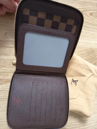 Cartera Louis Vuitton Marrón