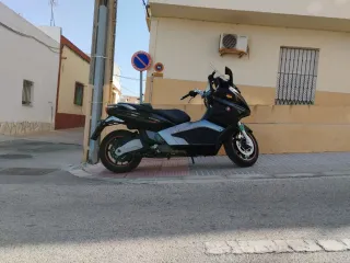 Maxi Scooter Gilera GP 800