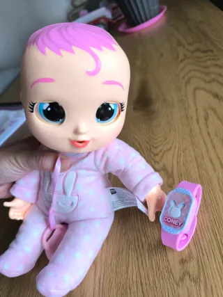 Muñeca Cry Babies con chupete