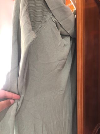 Vestido largo verde menta con abertura