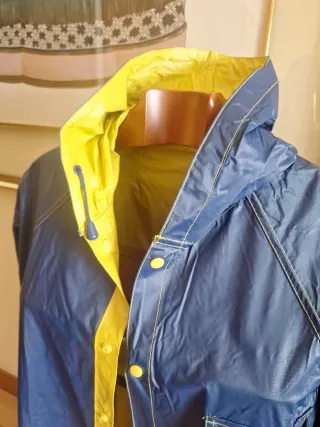 Impermeable Unisex Azul y Amarillo