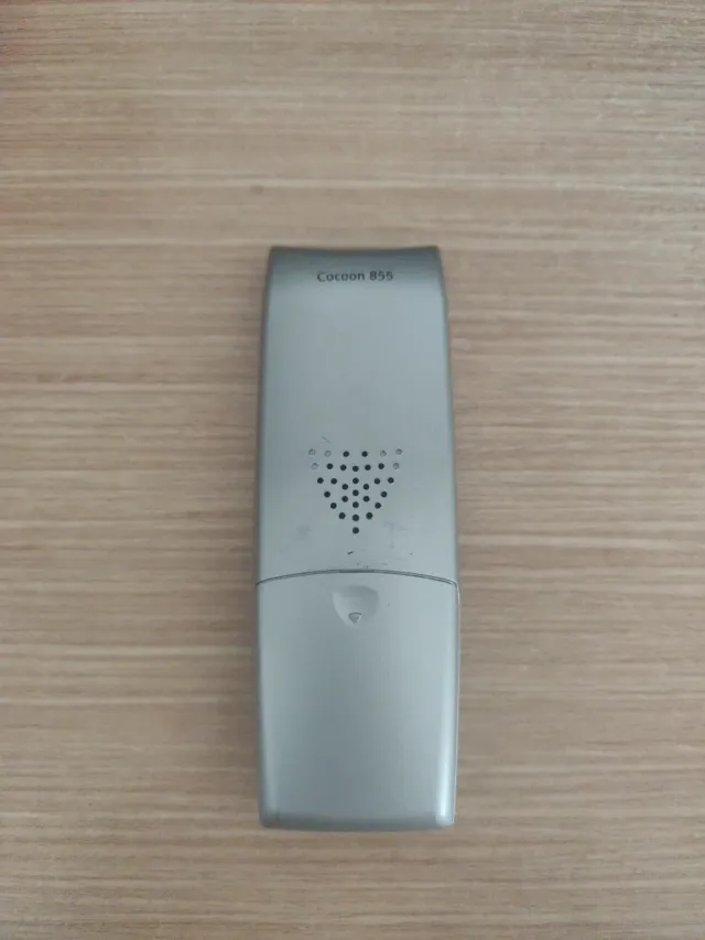 Teléfono Cocoon 855 con base de carga