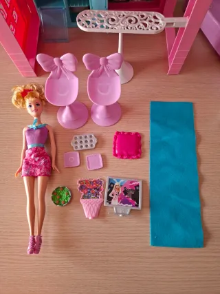 Casa Barbie con Muñeca