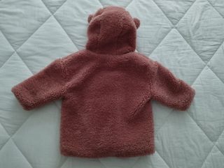 Abrigo bebé peluche con capucha y orejas