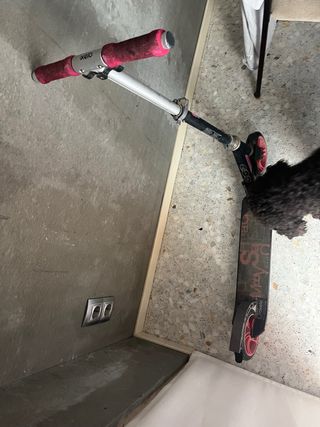 Patinete Oxelo rosa y negro