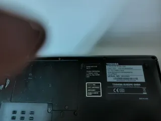 Portátil Toshiba i5 Win 11 Pro 4GB RAM