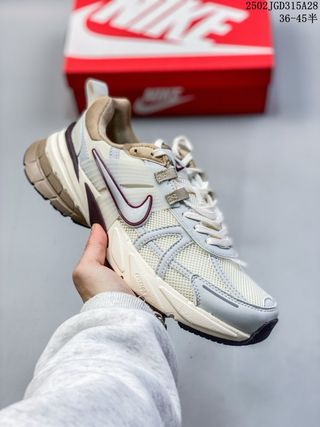 Zapatillas Nike Beige/Gris Talla 36