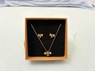 Set collana e orecchini ape
