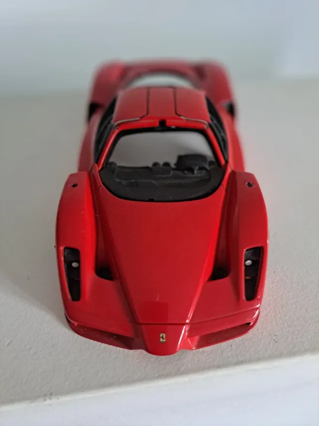 Ferrari Enzo 1/18