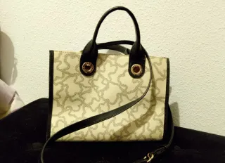 Bolso Tous Capazo Amaya Kaos Icon Beige y negro