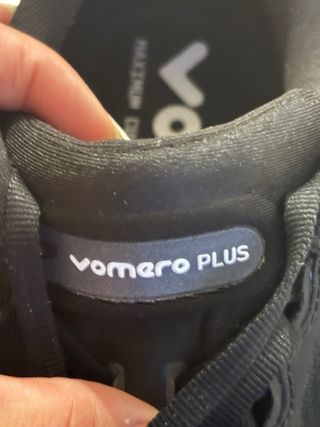 Zapatillas Nike Vomero Plus Running Negras