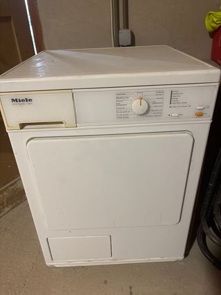 Secadora Miele Novotronic T250C