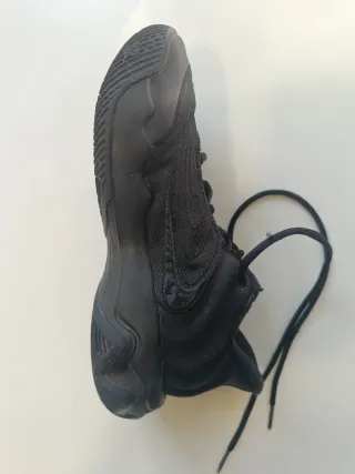 Nike Giannis Immortality 4 Negro