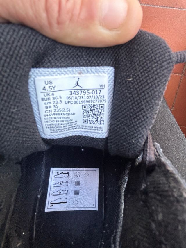 Jordan True Flight (GS) nero oro tg. 36.5