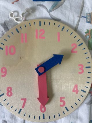 Reloj de madera para aprender las horas