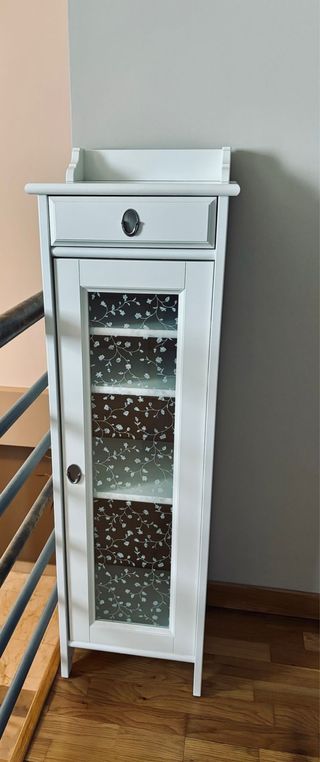 Armario tocador blanco con puerta de cristal