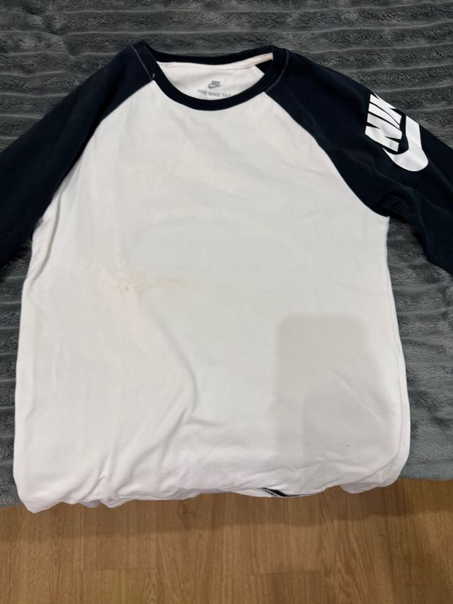 Camiseta Nike manga larga raglán