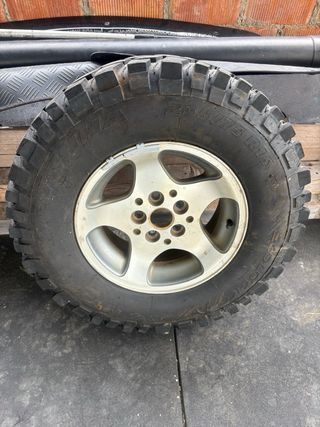 Rueda de repuesto 4x4 235/75 R15