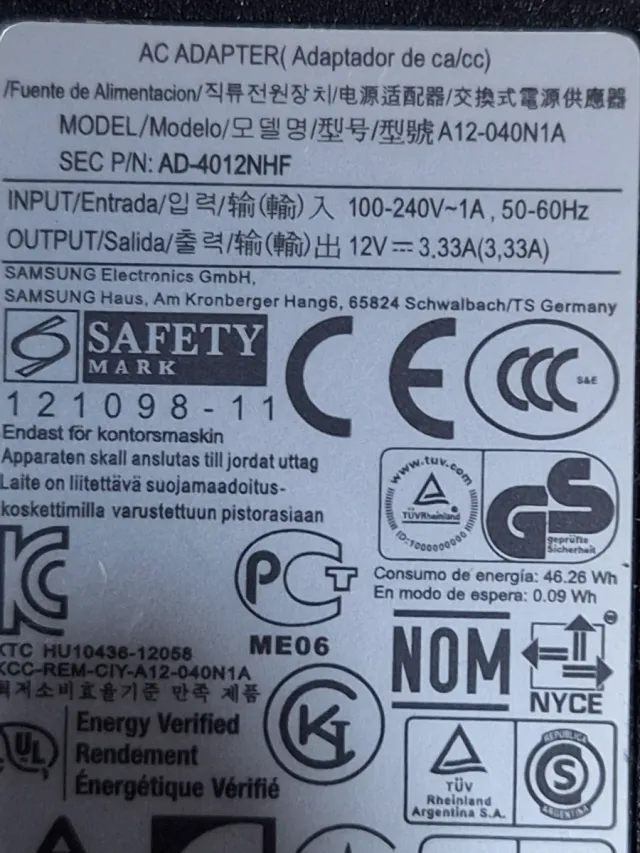 Cargador Chicony AC ADAPTOR 19V 3.42A