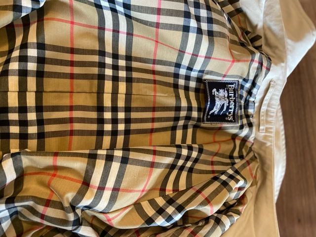 Gabardina Burberry Edición Especial Talla M-L