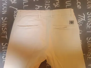 Pantalón chino beige hombre Zara. Talla 40.
