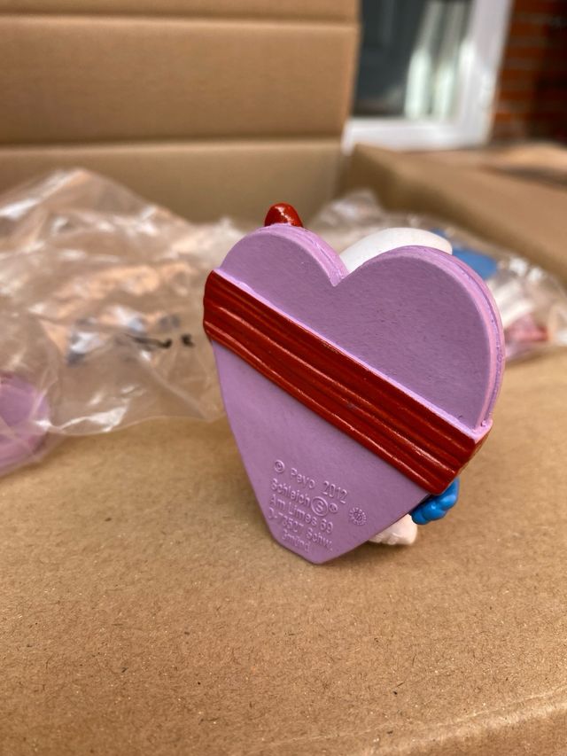 Figura Pitufo con Etiqueta