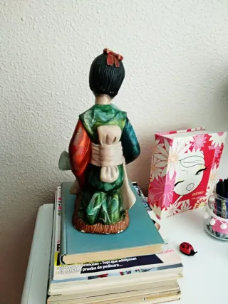Figura de porcelana japonesa vintage