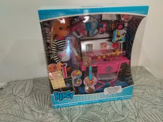 Muñeca Nancy con accesorios