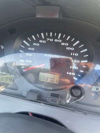 Suzuki Burgman 250 - 2002 - 60 mil Km - irrompible