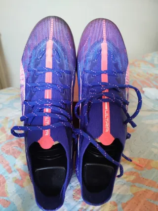 Botas de fútbol Puma⚽Modelo: ultra 5 pro tacos MG