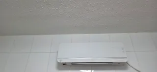 Calefactor pared baño