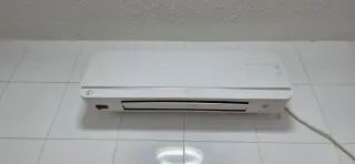 Calefactor pared baño