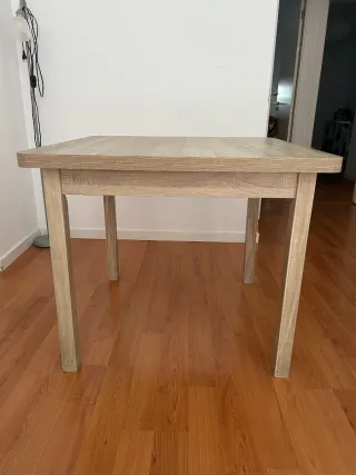 Mesa extensible de madera