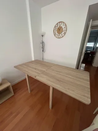 Mesa extensible de madera