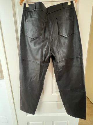 Pantalón Massimo Dutti Cuero Negro
