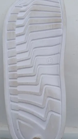 Sandalias blancas talla 40