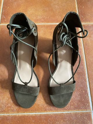 Bershka Zapatos  Tacón Abiertos Lazada Verde